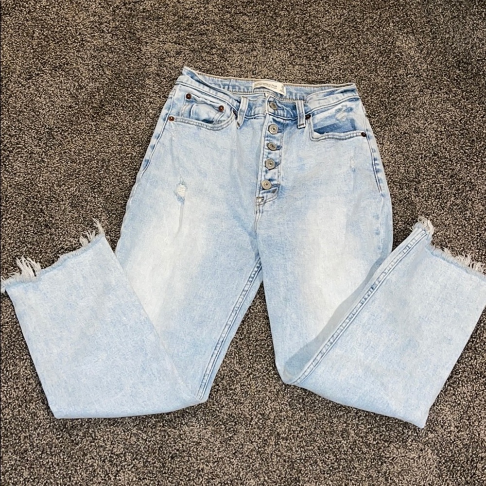 Abercrombie & Fitch Ultra High Rise Ankle Straight